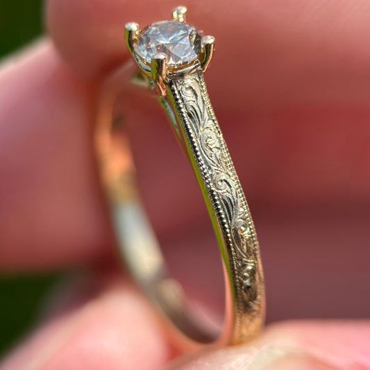 Ring med champagnefarget diamant