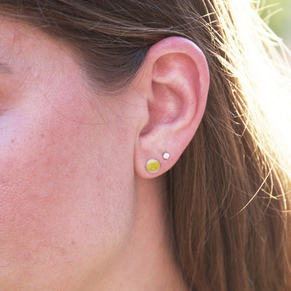 The Bumblebee Bloom earrings